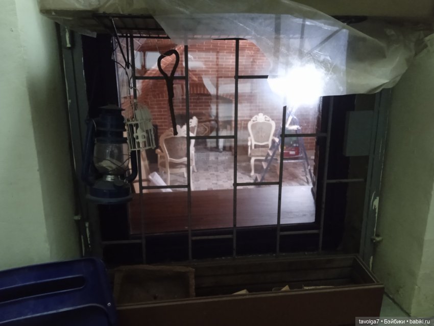 Аня "Умницы" Весна октябрь, Москва, Покровка