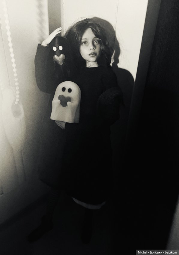 Еще Вэнсдей — ООАК и репейнт игровых кукол: Bratz (фото 5)