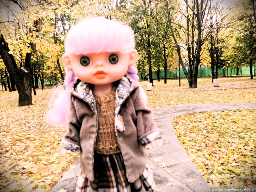 Девочка-Совя на улицах Москвы