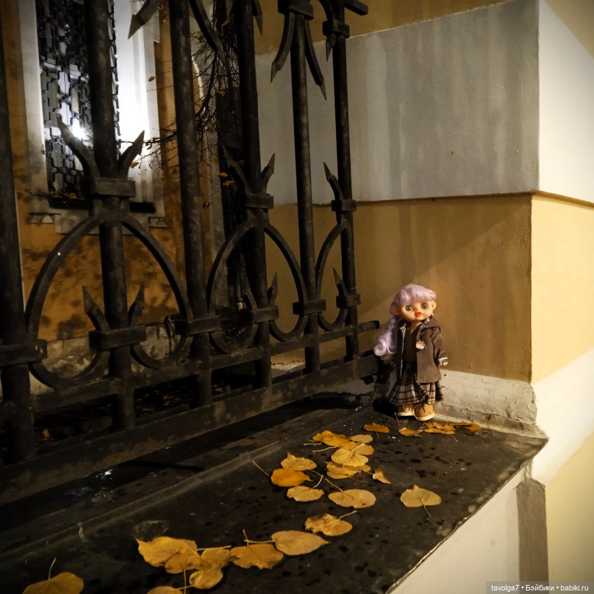 Девочка-Совя на улицах Москвы