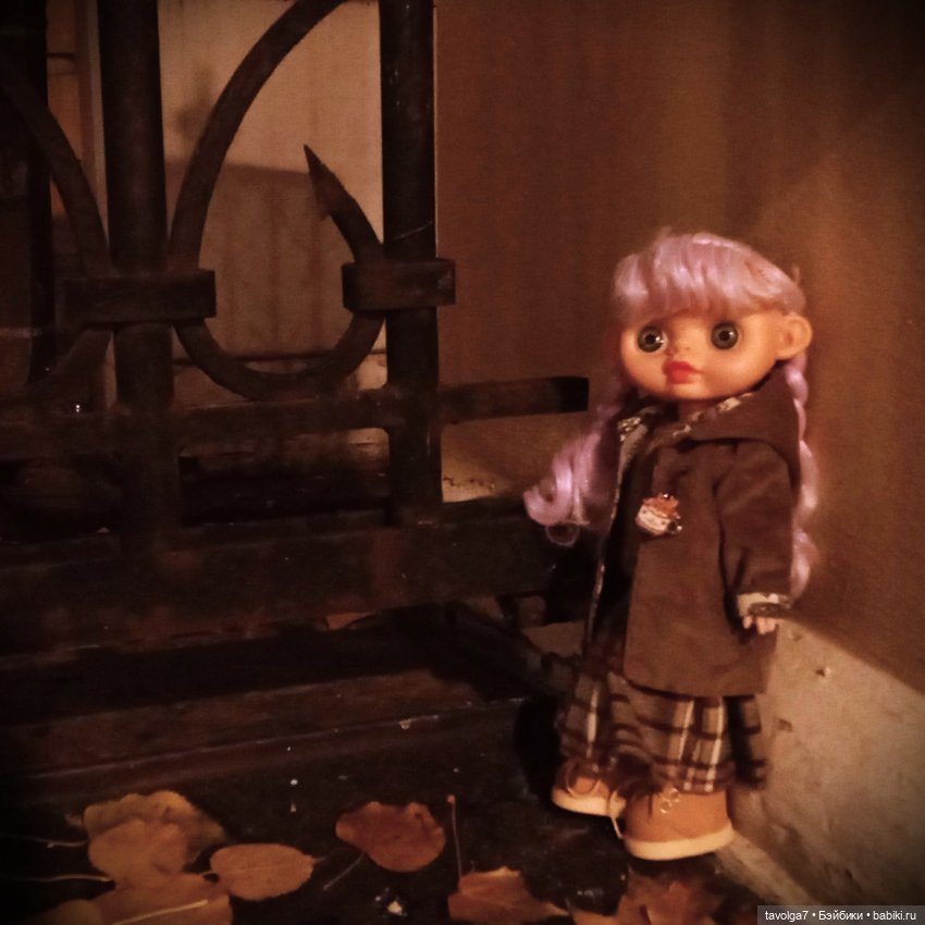 Девочка-Совя на улицах Москвы