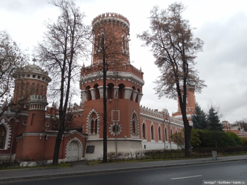 Хильди Remco и друзья в Петровском парке в Москве