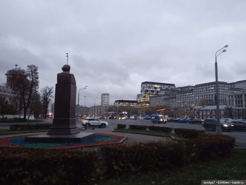 Хильди Remco и друзья в Петровском парке в Москве