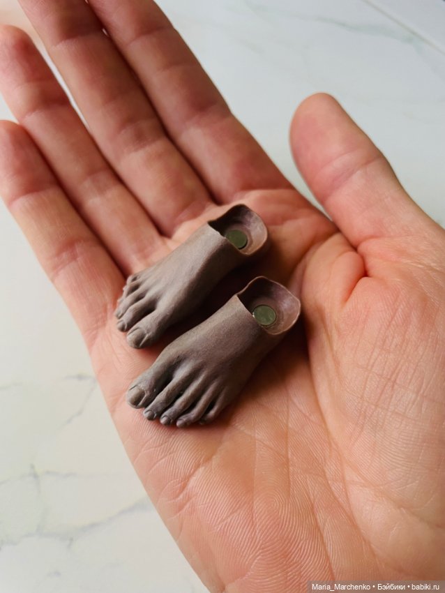 Доделала ступни 🥳 — Авторские шарнирные куклы своими руками: лепка (фото 7)