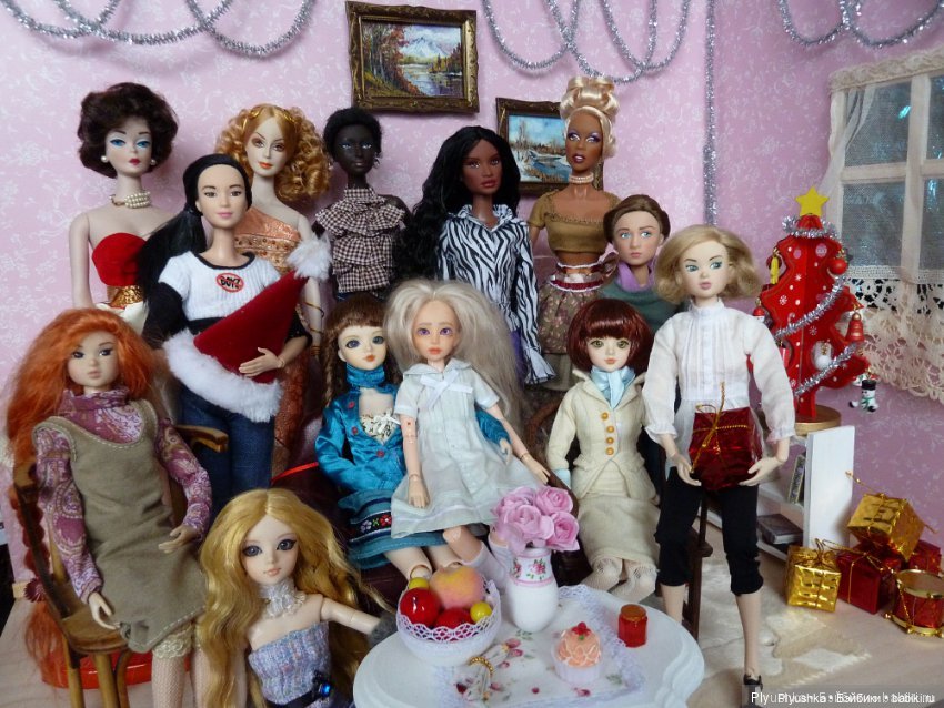 Рассматривая старые фотографии