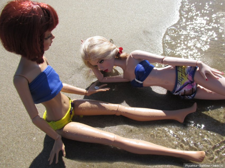 Рассматривая старые фотографии