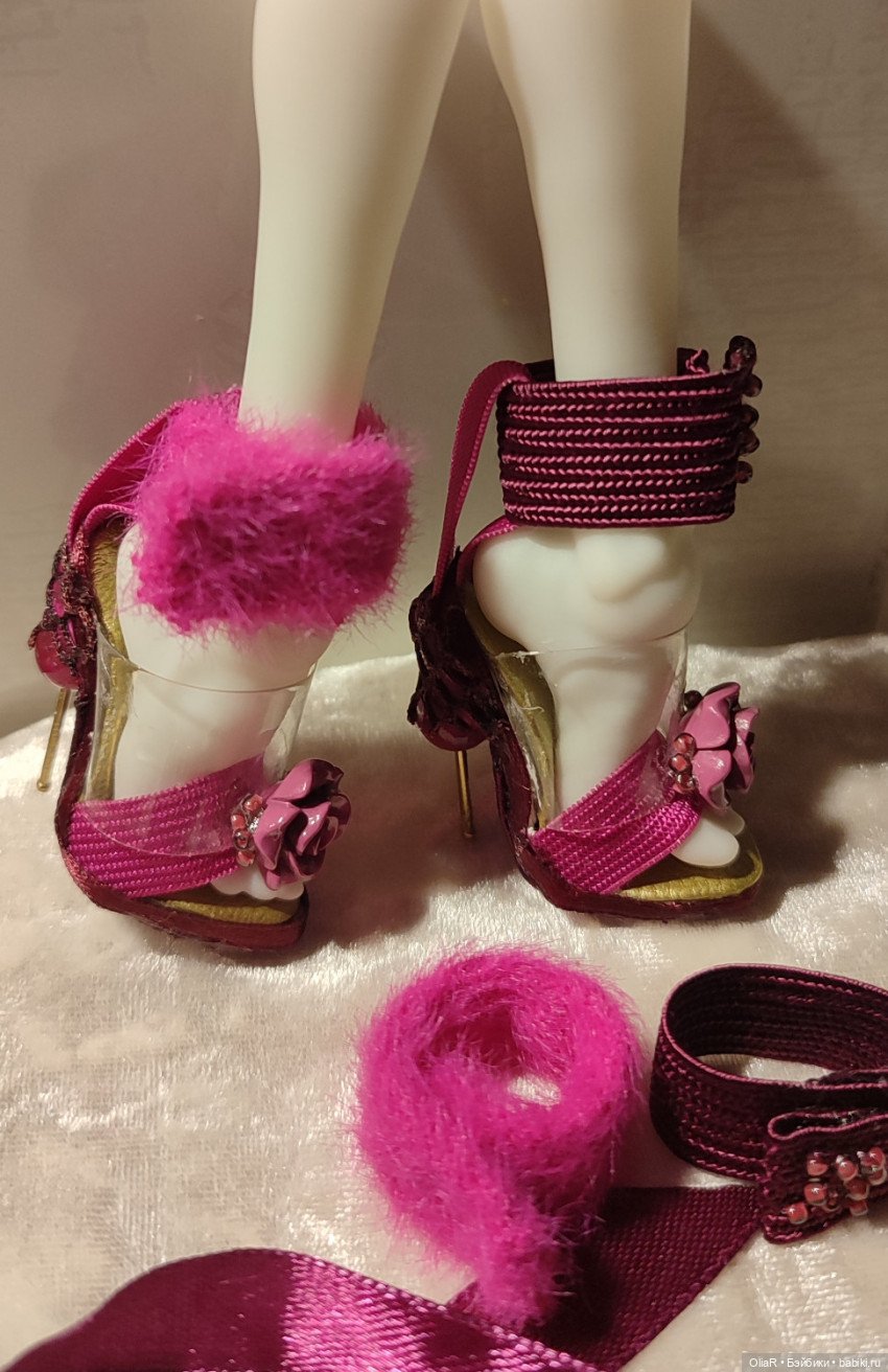 Эйра в конкурсных босоножках или как заманить к себе в топик Единственную и Неповторимую (фото 5)