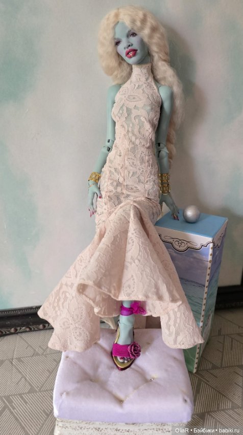 Эйра в конкурсных босоножках или как заманить к себе в топик Единственную и Неповторимую (фото 2)