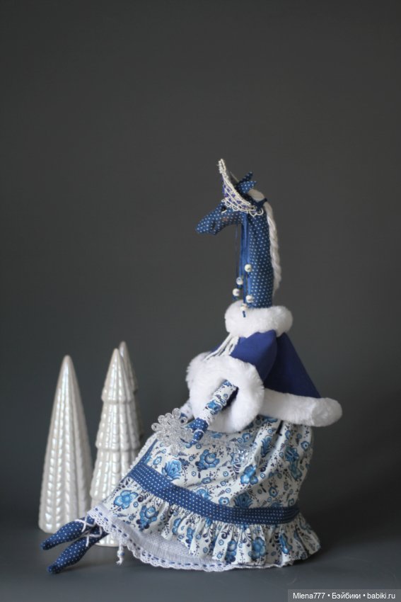 Лошадка . Гжель — Авторские текстильные куклы: Вальдорфские (фото 5)