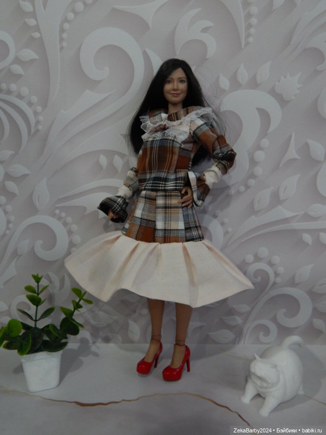 Коломбина, скрипачка, вампирша и кое-что еще (фото 3)