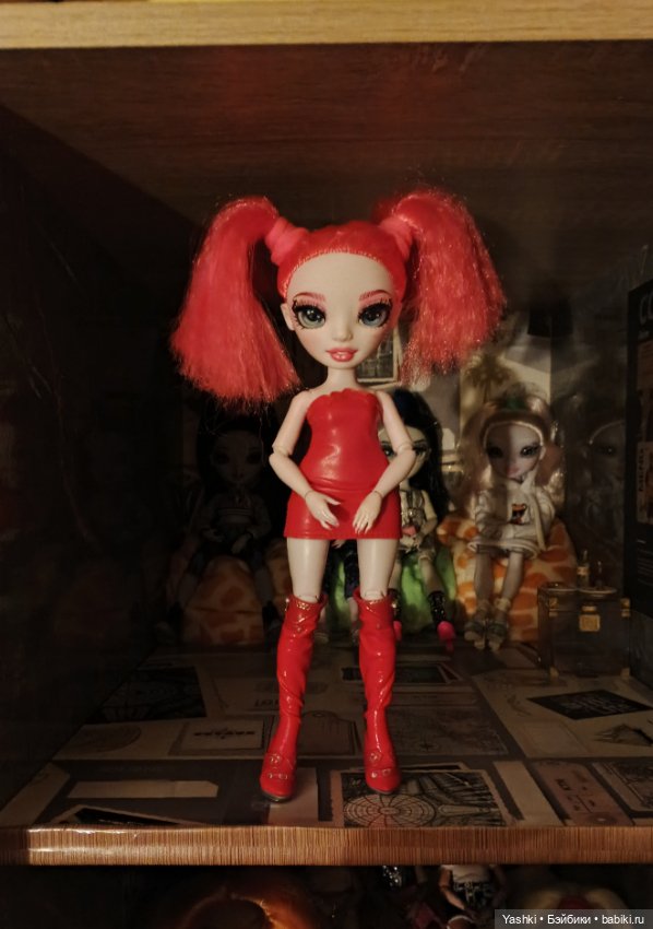 А тем временем Тенечки тоже готовили свои фото