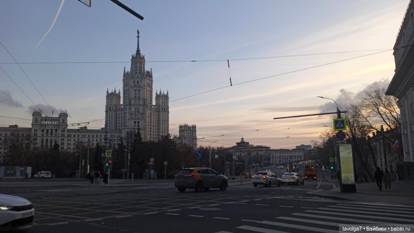 "Может быть, константа - цвет глаз"