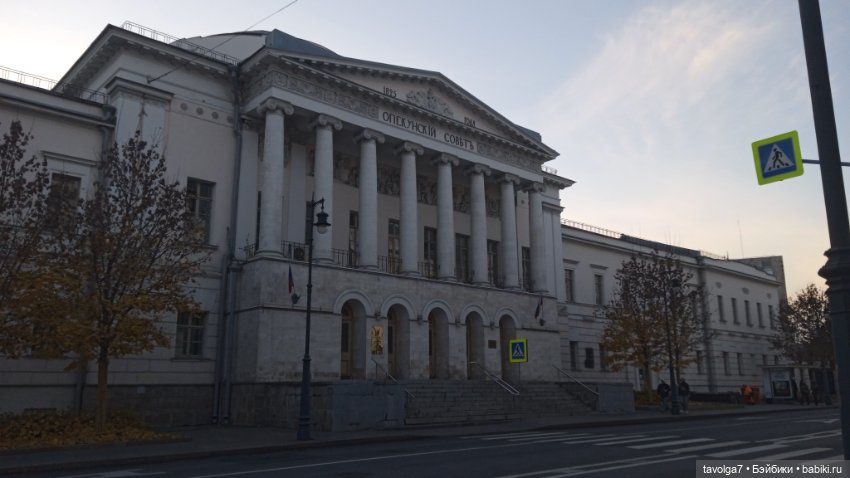 "Может быть, константа - цвет глаз"