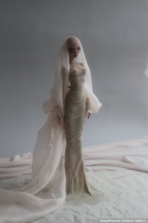 Платье полностью из песка для куклы Popovy sisters