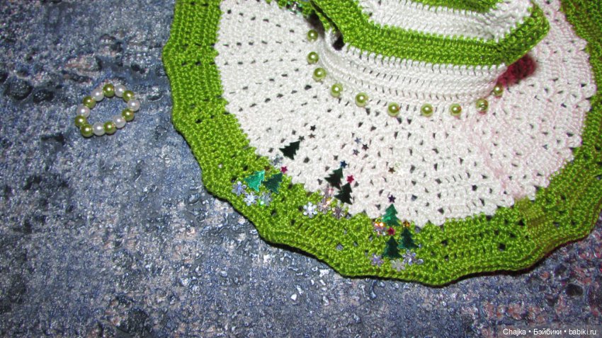 Вязаное платье «Новогодняя ёлочка» на кукол Corolle mini 20 см. Предновогодний показ "Рождественская Сказка для кукол" (фото 9)