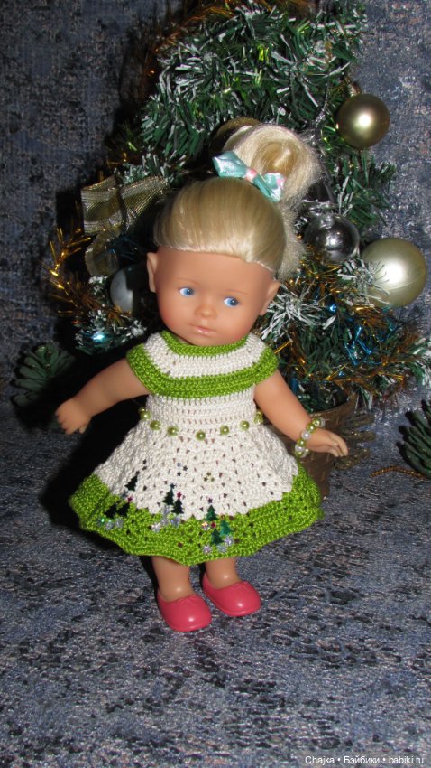 Вязаное платье «Новогодняя ёлочка» на кукол Corolle mini 20 см. Предновогодний показ "Рождественская Сказка для кукол"