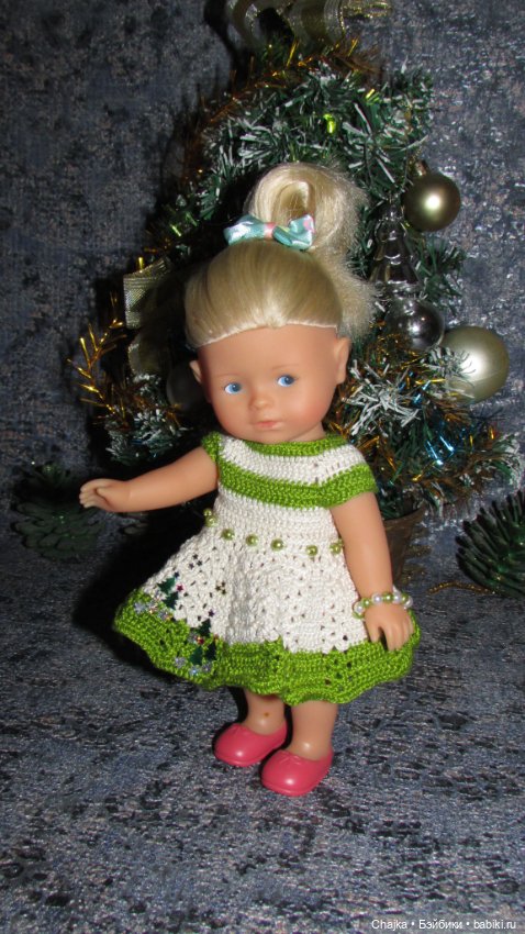 Вязаное платье «Новогодняя ёлочка» на кукол Corolle mini 20 см. Предновогодний показ "Рождественская Сказка для кукол"