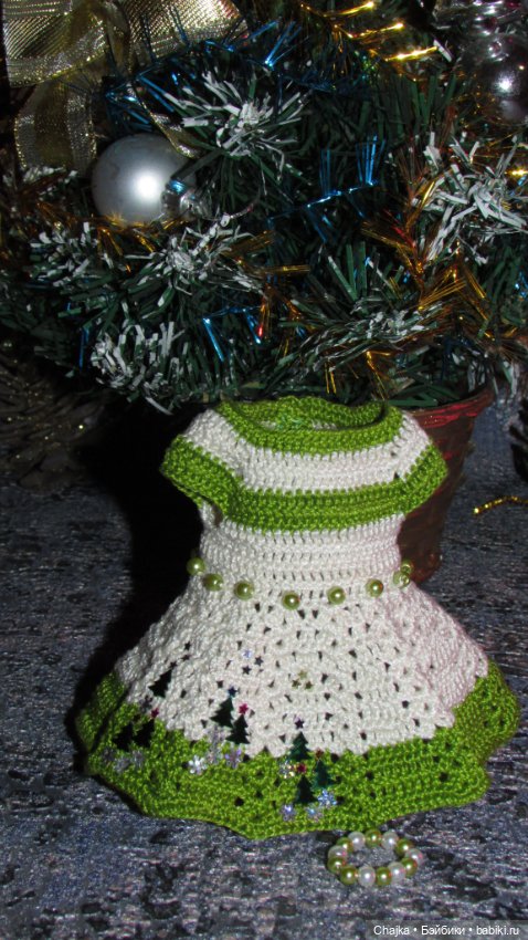 Вязаное платье «Новогодняя ёлочка» на кукол Corolle mini 20 см. Предновогодний показ "Рождественская Сказка для кукол" (фото 3)
