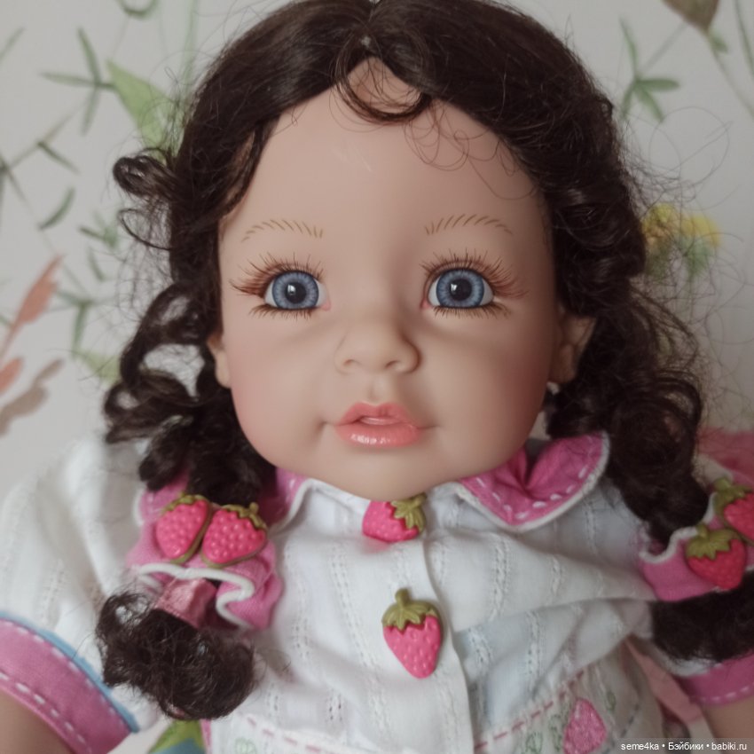 Кукла Adora клубничка — Куклы Adora (Адора): коллекционные виниловые (фото 2)