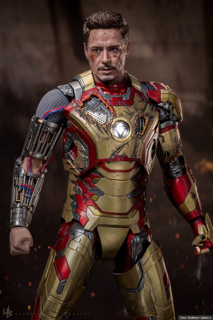 Фигурка Железного человека Mark XLII (2.0) - Hot Toys