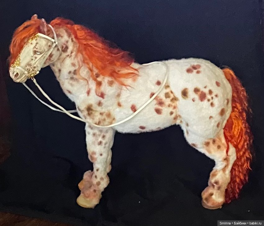 Чубарая лошадка — Игрушки в смешанной технике (мех и глина): Арт