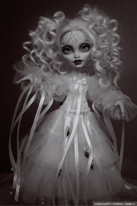 Повторила образ Леди Гаги