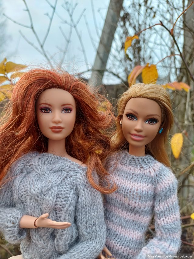 Аманда и опавшие жёлтые листья 🍂