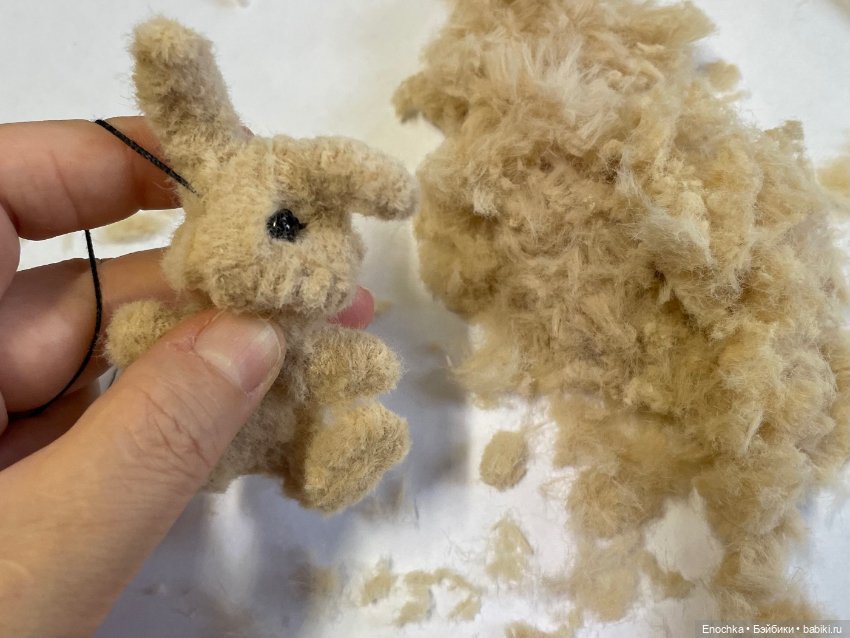 Зайка из пушистой проволоки (фото 3)