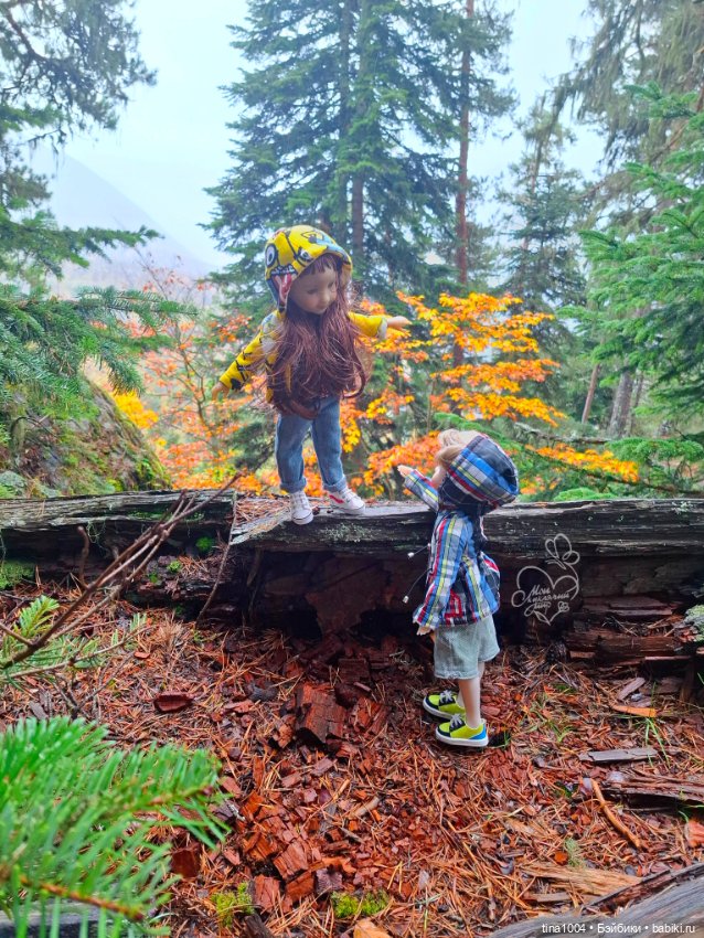 День длинных прогулок — Куклы Ruby Red (Руби Ред) Fashion Friends: Siblies