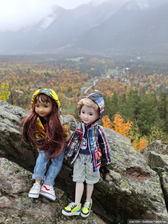 День длинных прогулок — Куклы Ruby Red (Руби Ред) Fashion Friends: Siblies