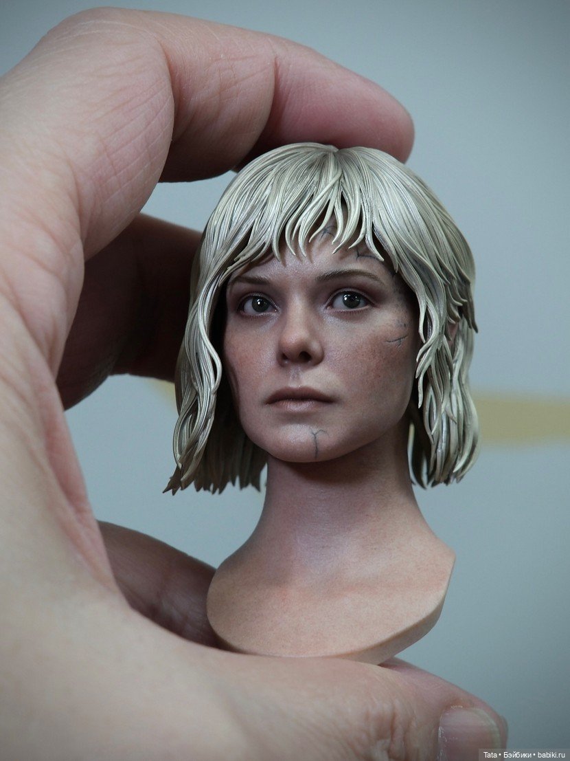 Hot Toys - скульпт андроида Тии