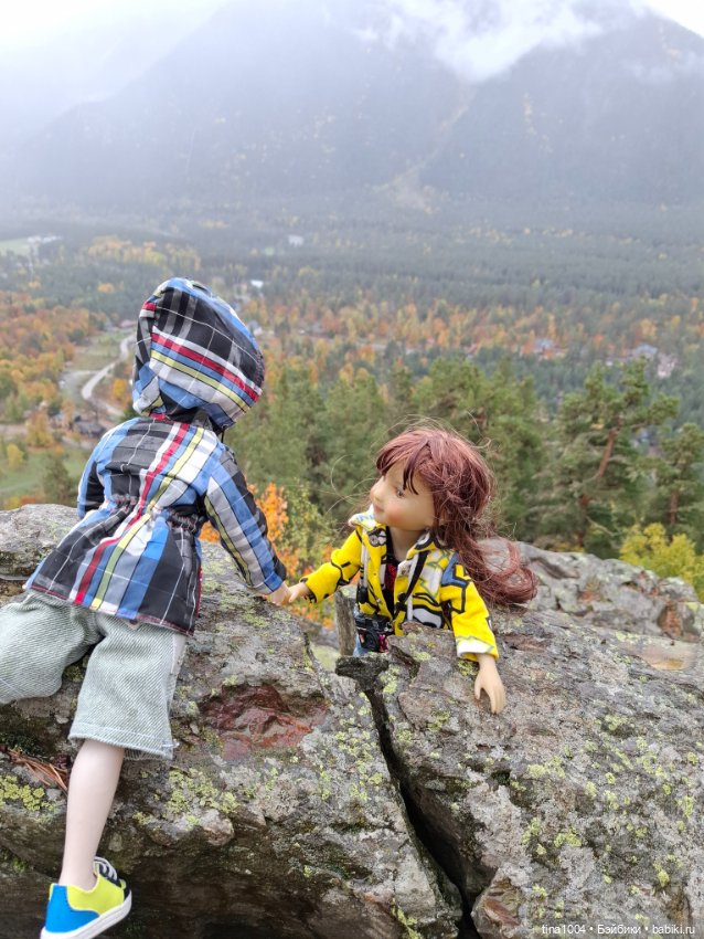 День длинных прогулок — Куклы Ruby Red (Руби Ред) Fashion Friends: Siblies