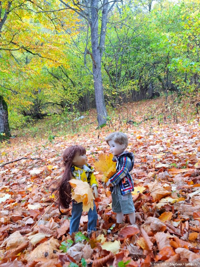 День длинных прогулок — Куклы Ruby Red (Руби Ред) Fashion Friends: Siblies