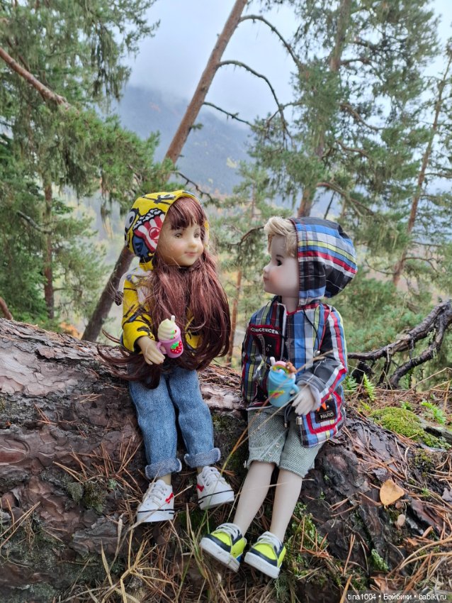 День длинных прогулок — Куклы Ruby Red (Руби Ред) Fashion Friends: Siblies