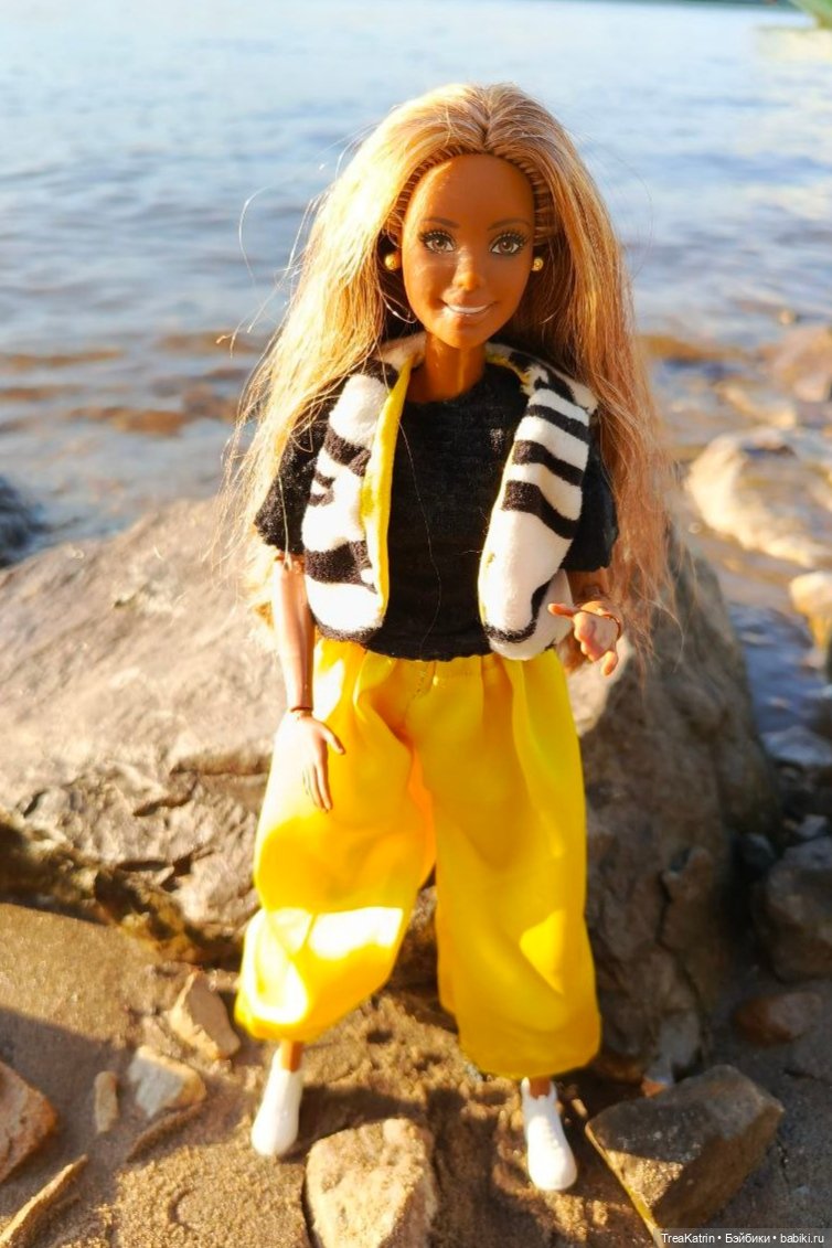 Солнечно — Куклы Barbie (Барби): Looks (фото 2)