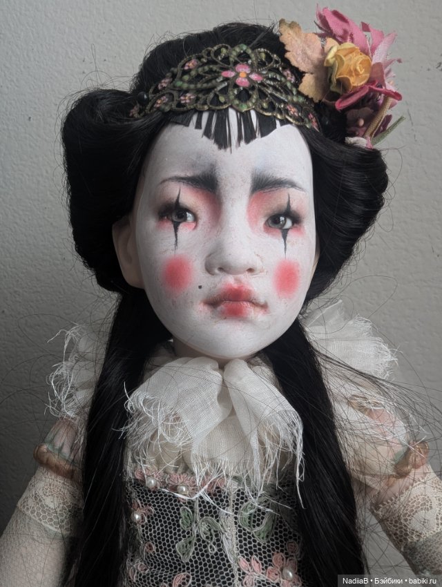 Beatrice Perini большая шарнирная фарфоровая кукла ООАК