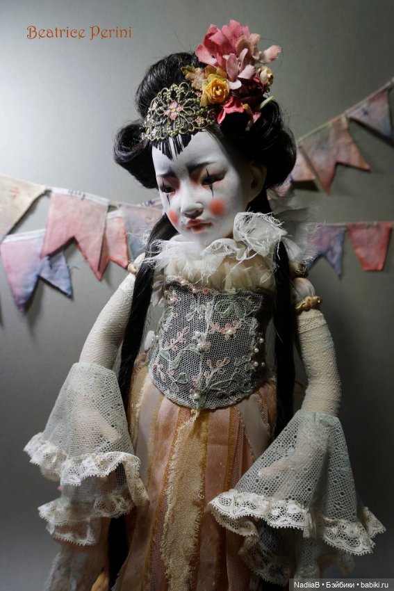 Beatrice Perini большая шарнирная фарфоровая кукла ООАК (фото 4)