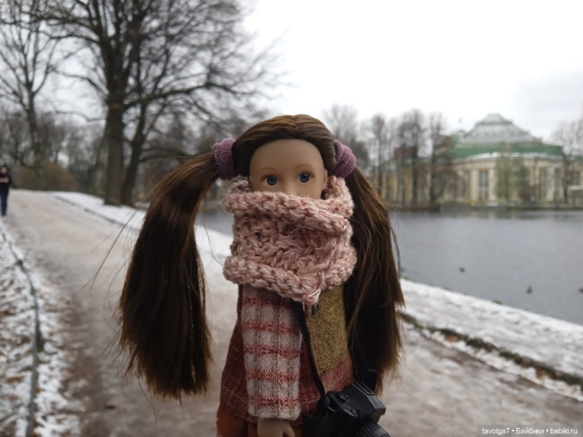 Lori идеальная туристка в Питере (фото 3)