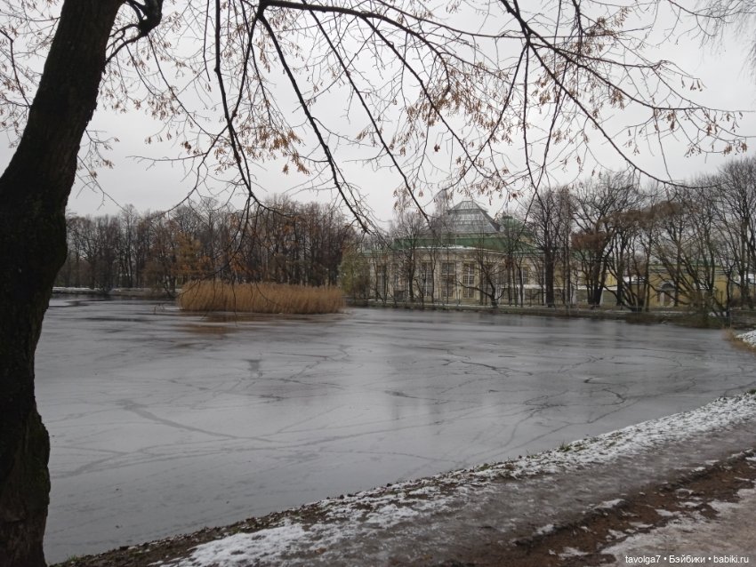 Lori идеальная туристка в Питере (фото 9)