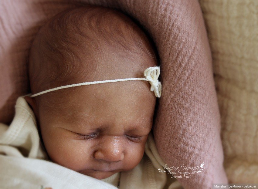 Frizzle скульптора Severine Piret, автор прототипа Beatriz Clemente