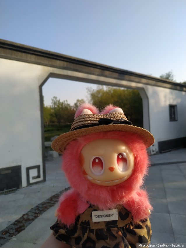 Прогулка Игнатьевны в новом платье в парке Байшиюань