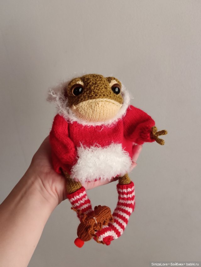 Гришка, похититель вязаных ёлок 😁 (фото 7)