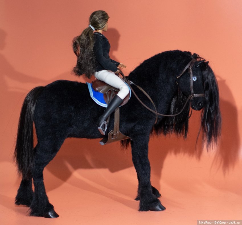 Черный красавец — Игрушки в смешанной технике (мех и глина): Арт (фото 5)