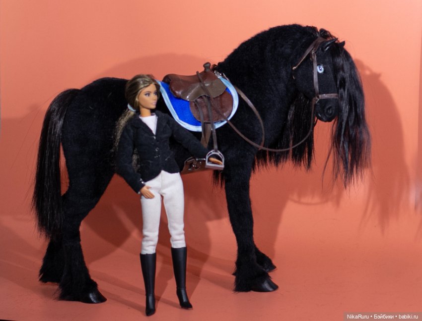 Черный красавец — Игрушки в смешанной технике (мех и глина): Арт (фото 3)