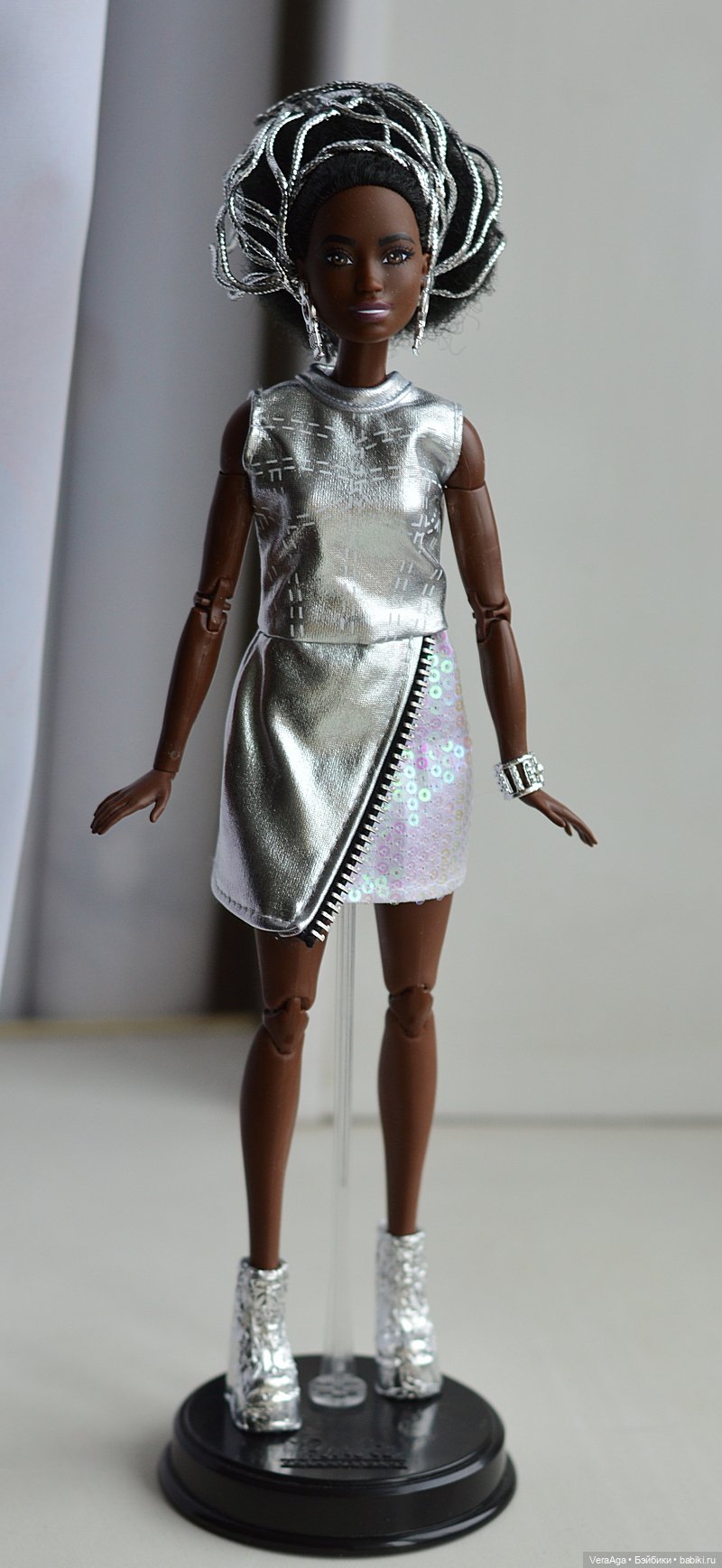 Барби-бывшая колясочница — Куклы Barbie (Барби): Looks (фото 9)