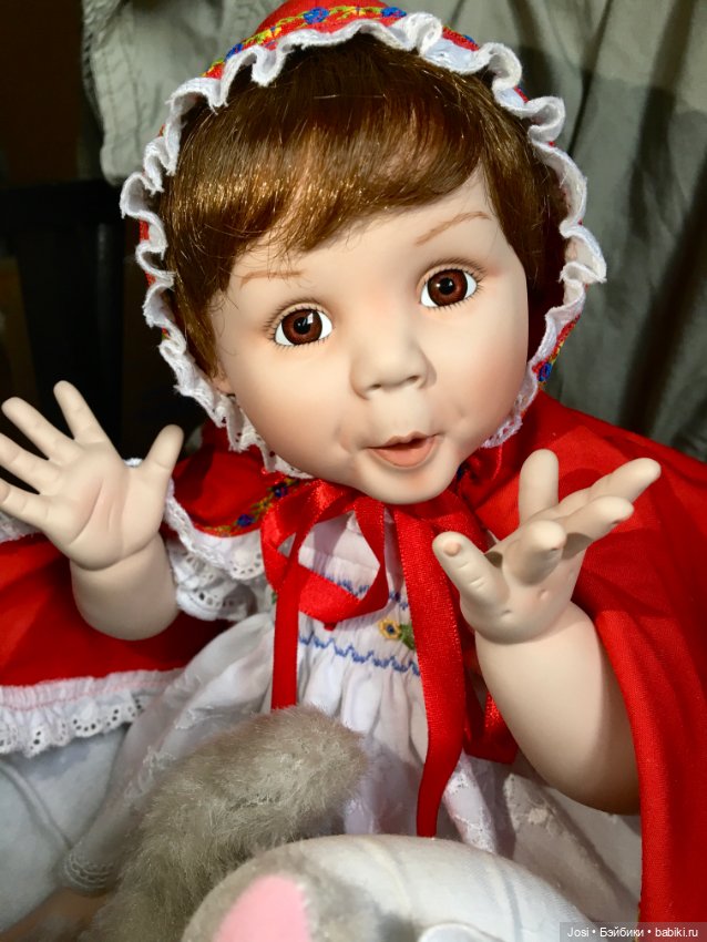 Чудесная Красная Шапочка и серый волк Titus Tomescu