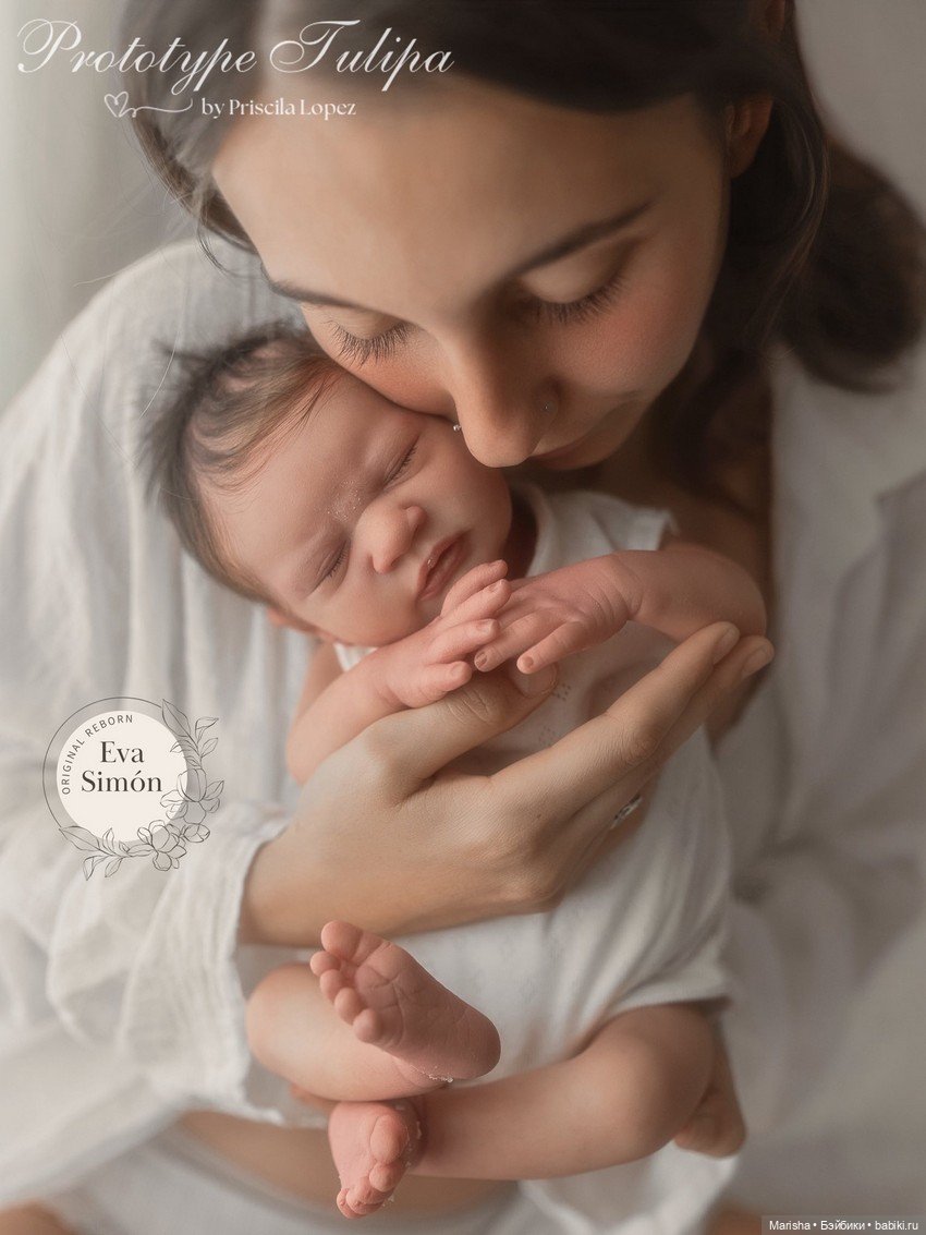 Tulipa скульптора Priscila Lopes, автор прототипа Eva Simon