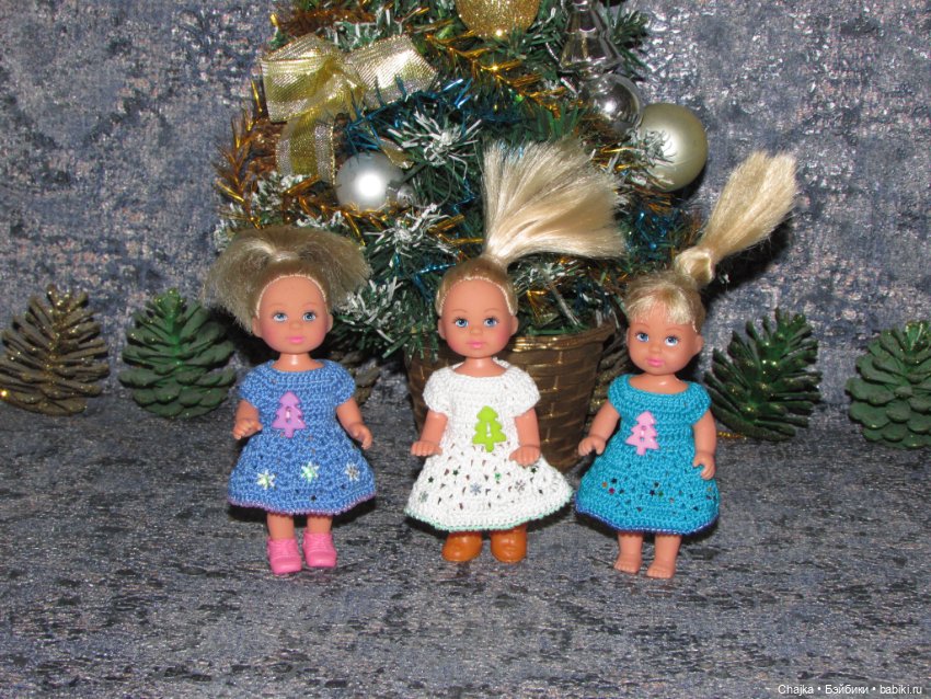 Вязаные платья на кукол Evi simba — Еви (11 см) - "Зимний Лес". Предновогодний показ "Рождественская Сказка для кукол" (фото 5)