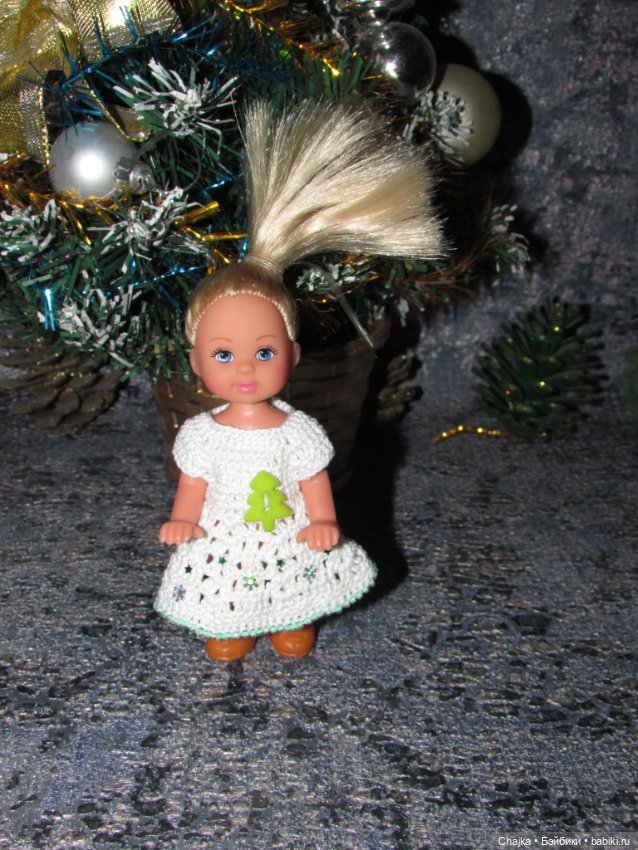 Вязаные платья на кукол Evi simba — Еви (11 см) - "Зимний Лес". Предновогодний показ "Рождественская Сказка для кукол"
