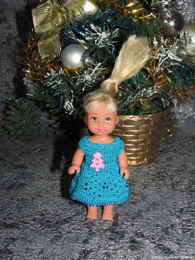 Вязаные платья на кукол Evi simba — Еви (11 см) - "Зимний Лес". Предновогодний показ "Рождественская Сказка для кукол"